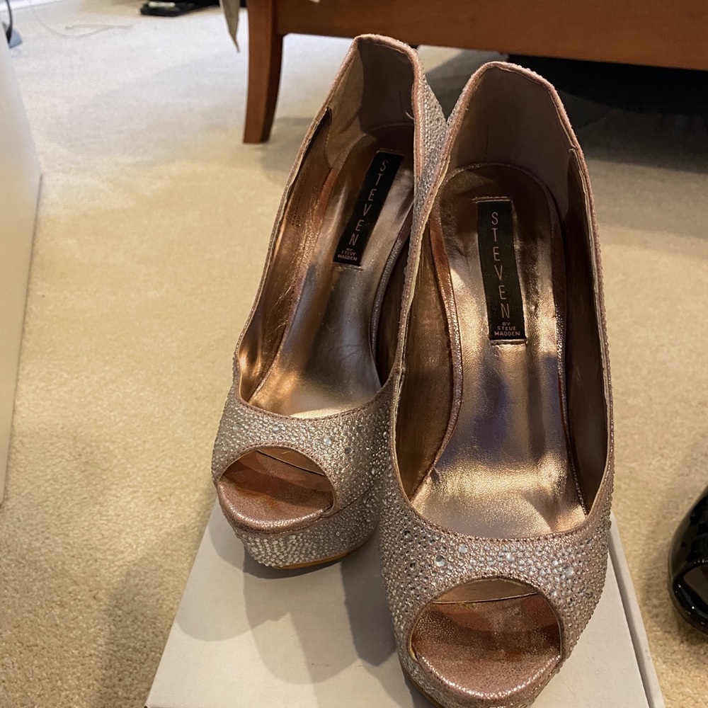Steven by Steve Madden sparkle Peep Toe Pumps
